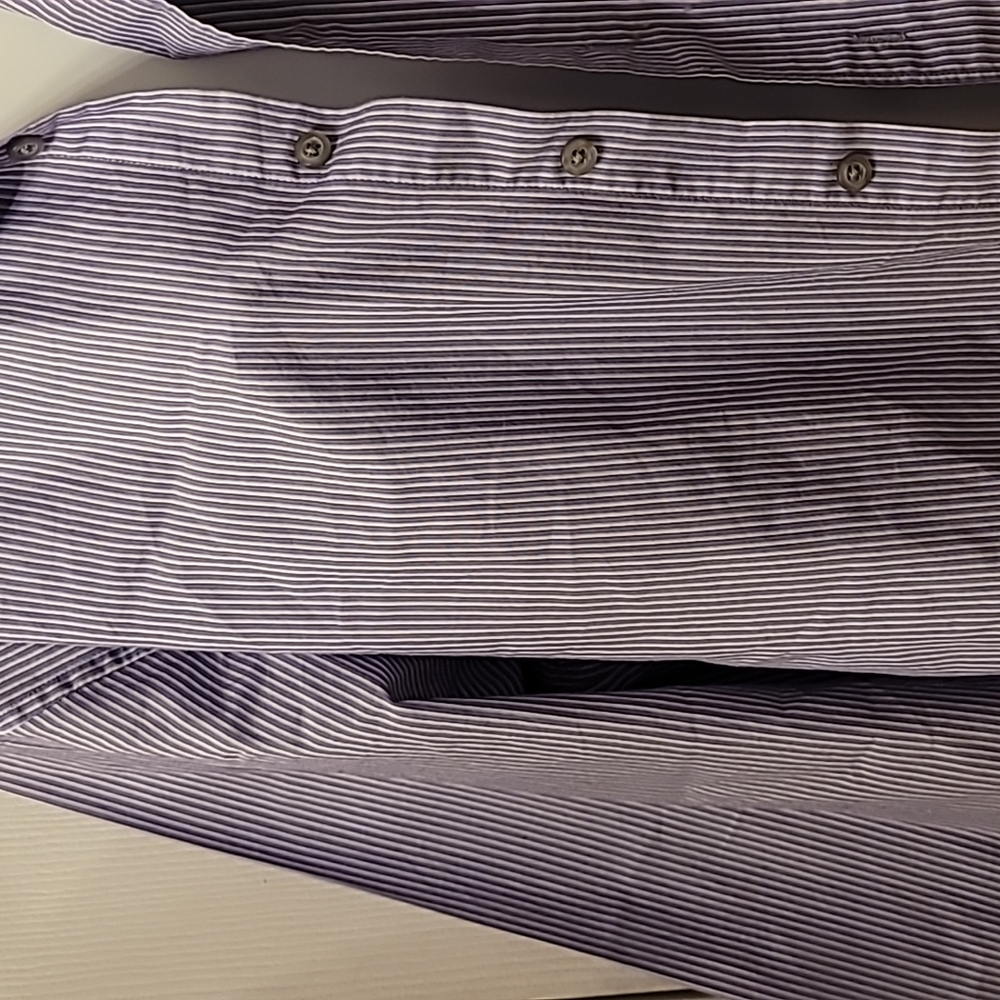 🍰ALFANI BUTTON UP - Picture 2 of 5